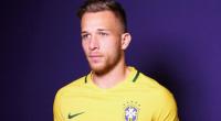 Barcelona sign Brazilian midfielder Arthur