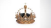 Thieves steal Swedish royal crowns, flee in motorboat