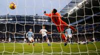 Man City extend lead at top, Man United salvage draw