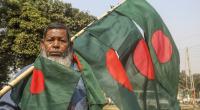 Ramizuddin sells flags to relive the joy of independence!
