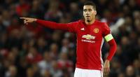 Smalling signs new deal with Manchester United