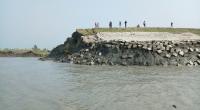 Sea level rise hits Bangladesh islanders hard