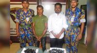 Rohingyas held with 9,000 yaba tablets at Dhaka airport