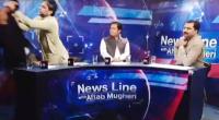 Pakistani politician attacks journalist on live TV