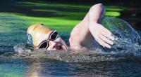 US woman crosses Channel four times in record-breaking swim