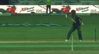 Tamim returns to bat with one hand
