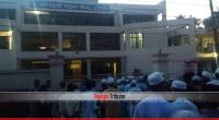 Hathazari madrasa students block highway over Bhola clashes