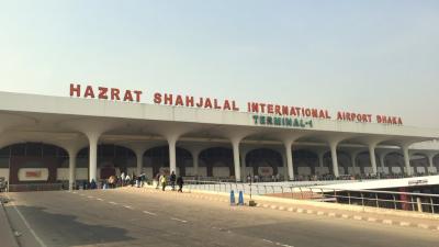 Over 250 US citizens fly out of Dhaka