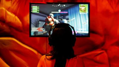 Parents think teens spend too much time playing video games