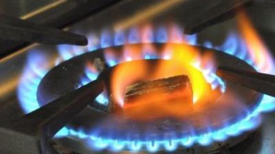 Govt waives late fine on power, gas bills till June