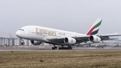 Airbus A380 under threat as Emirates mulls A350 switch
