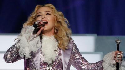 Injured Madonna cancels second show in Portugal