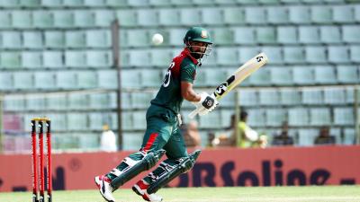 Liton century leads Bangladesh to 321 against Zimbabwe