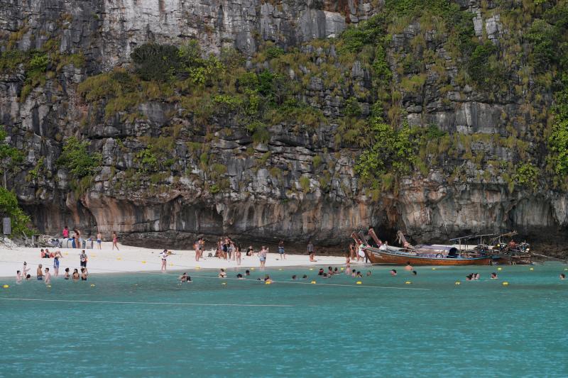 Thai beach made famous in Hollywood movie closed indefinitely
